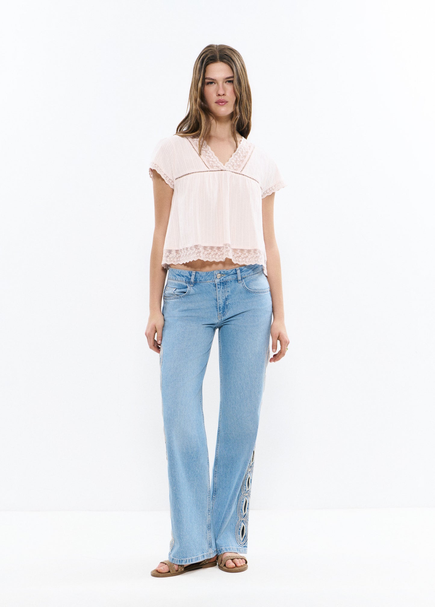 Blusa laces semitransparente