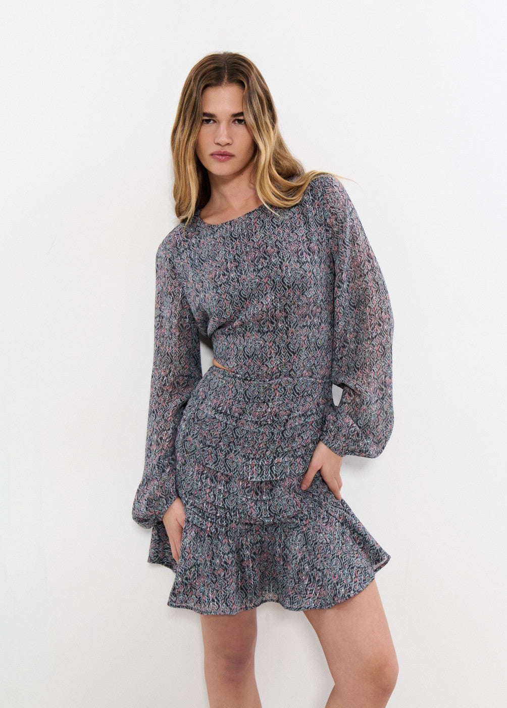 Vestido cut out estampado lurex