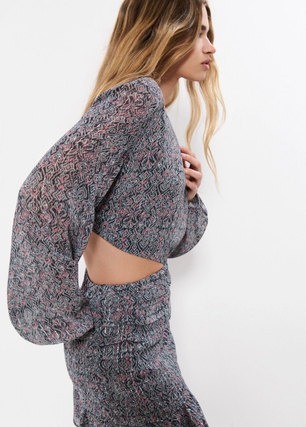 Vestido cut out estampado lurex
