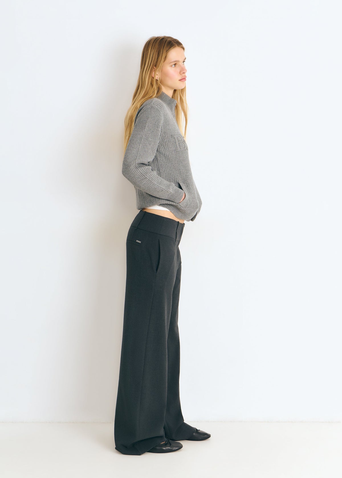 Pantalón bajo cintura ancha