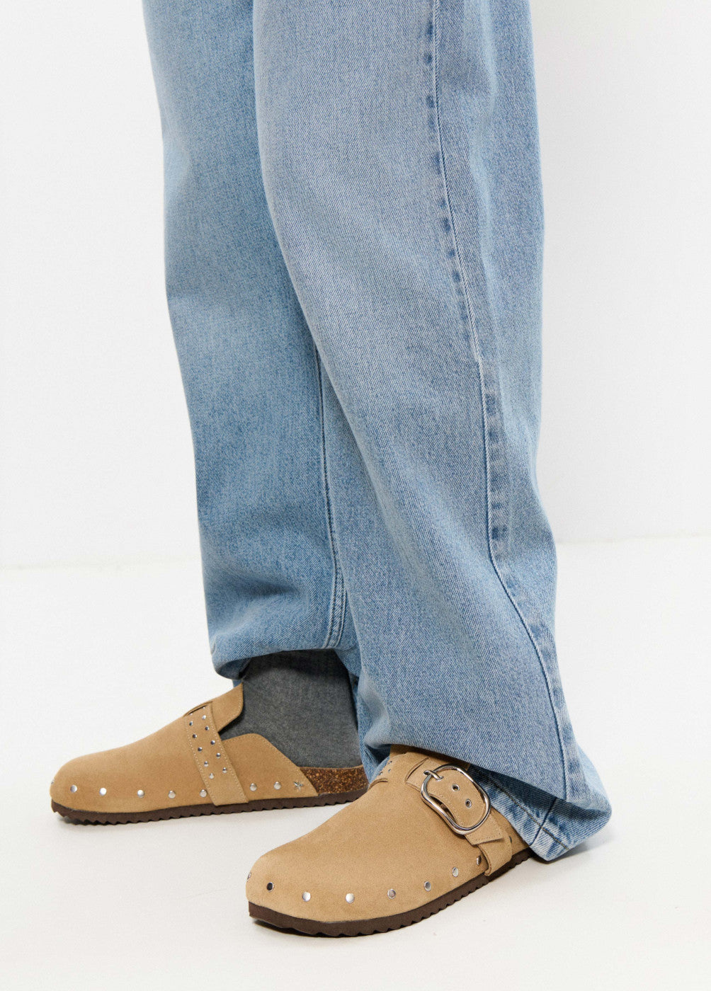 Zueco ergonómico serraje